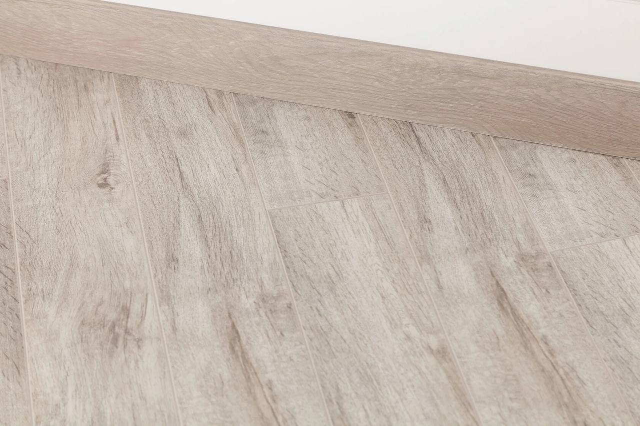 Wood 104 591392